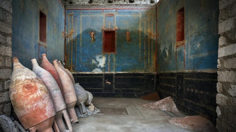 A blue room in Pompeii